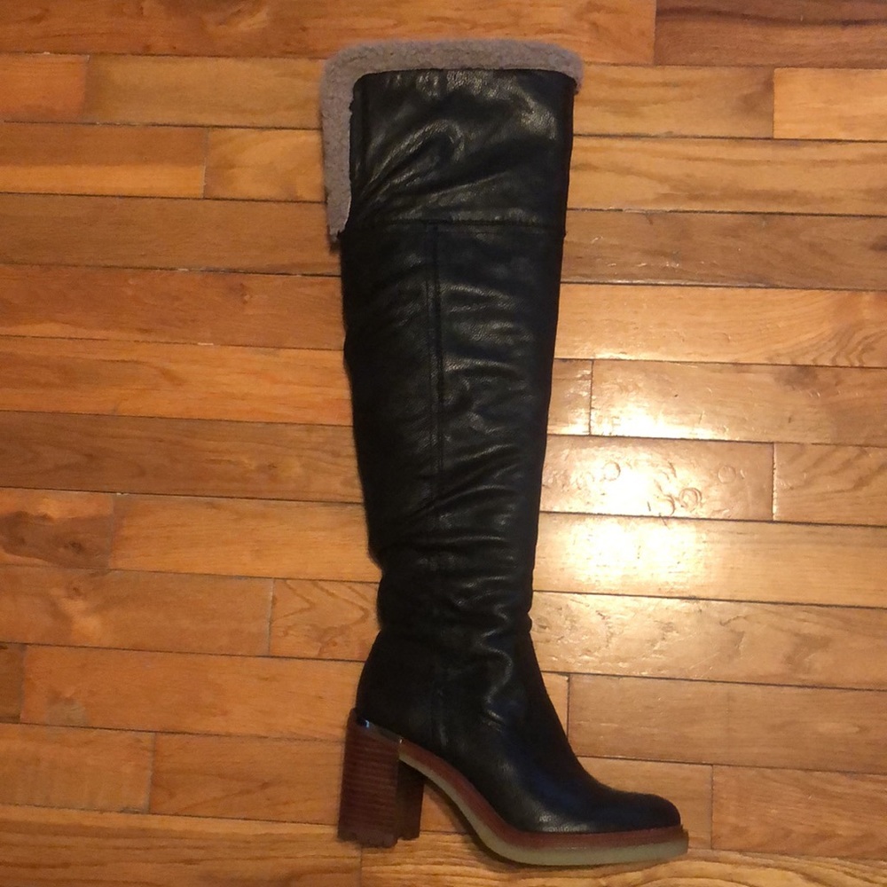 BRAND NEW!!!!!! VINCE CAMUTO Over-The-Knee Boots 👢